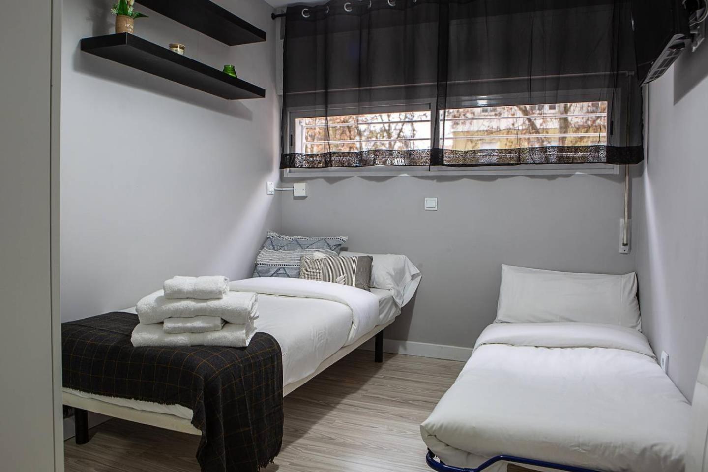 Lovely 3 Bedroom Apartment Next To Fuencarral Madrid Eksteriør bilde